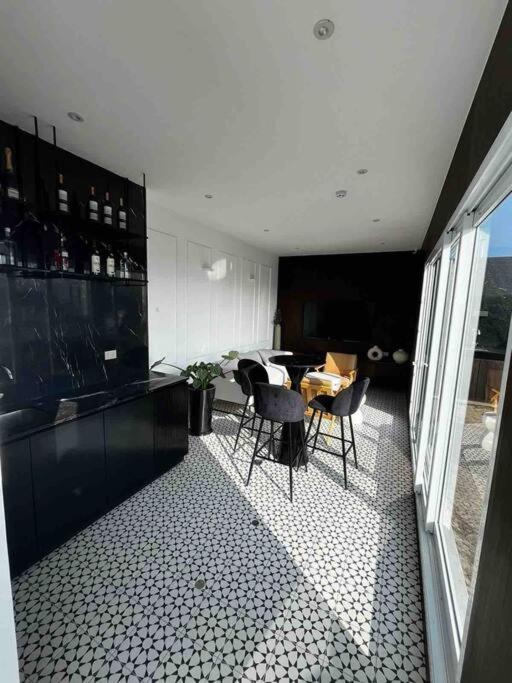 Fully equipped apartment in the center of miraflores view 5