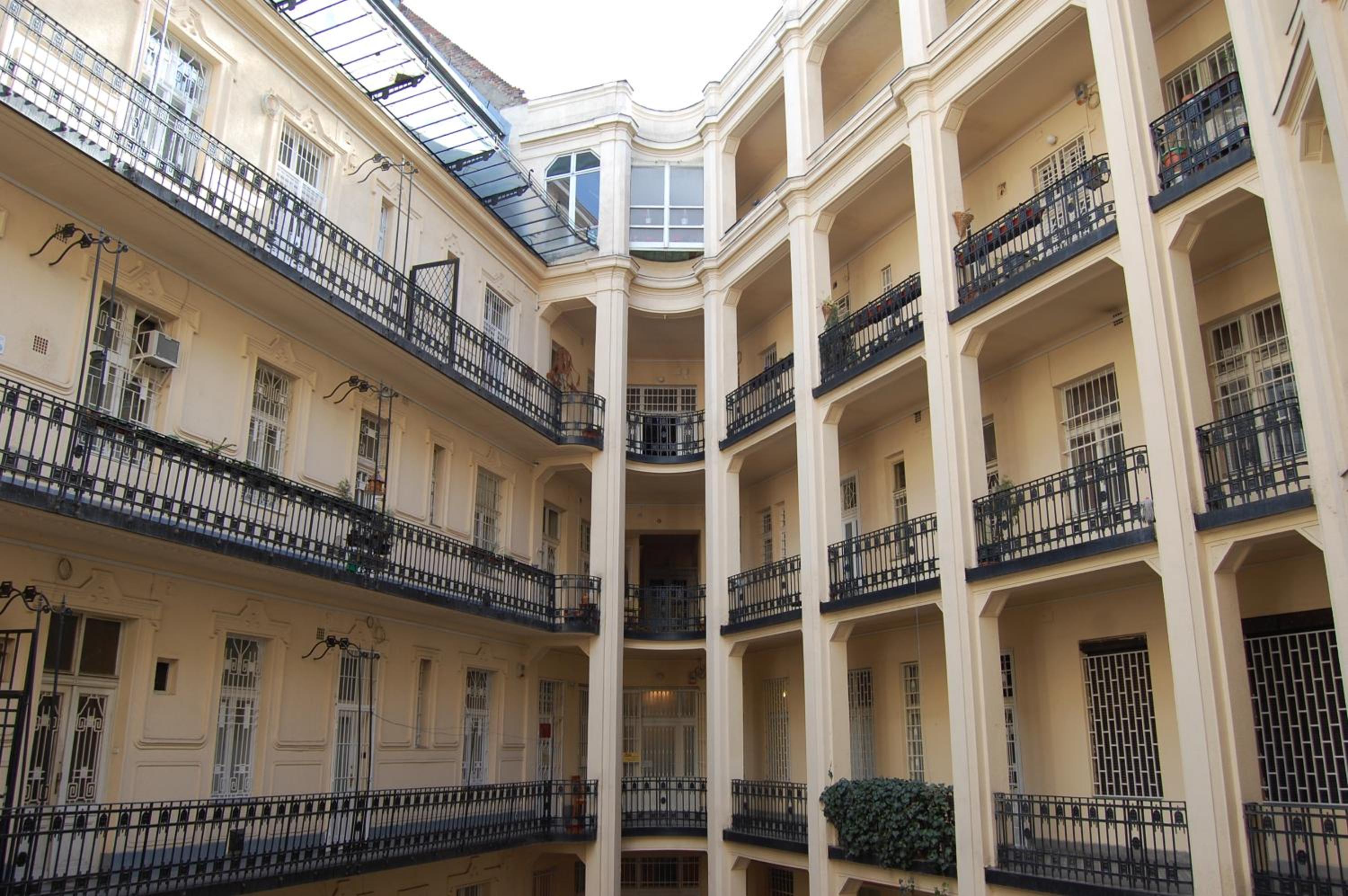 Gabriel Apartment