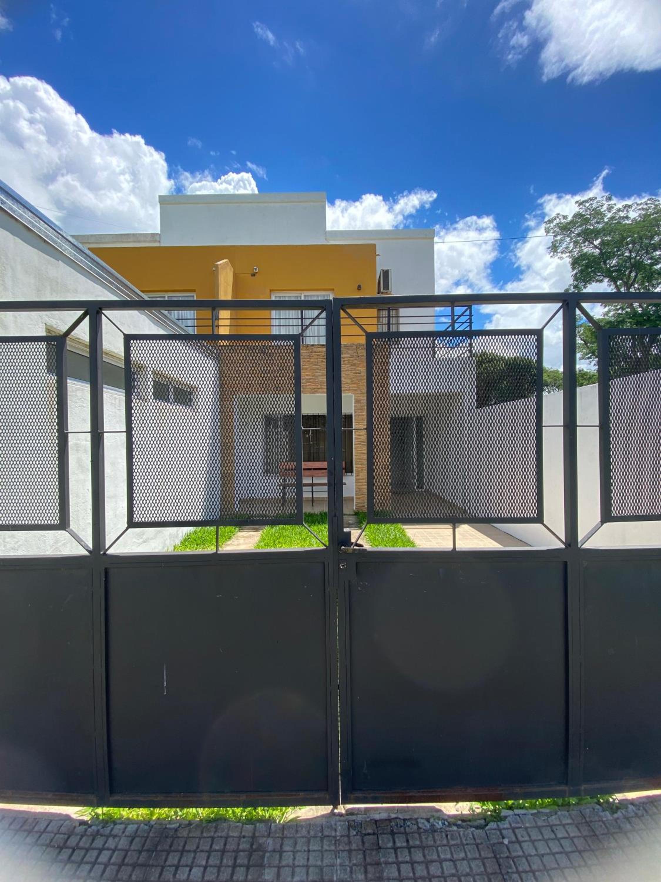 Duplex Monte Caseros