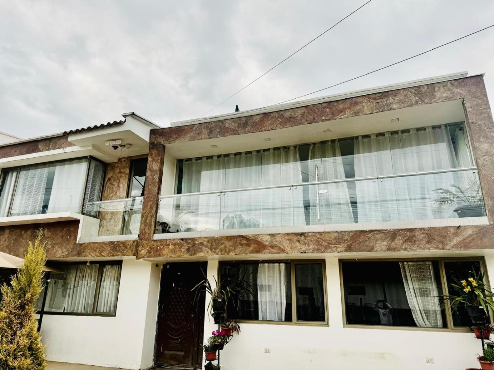 Departamento moderno y amplio