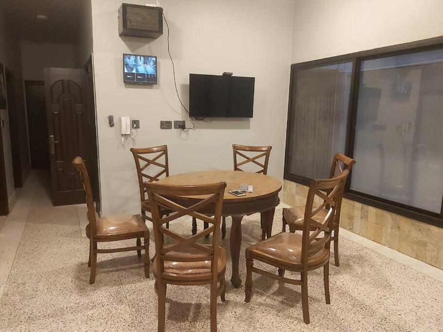 Entire Apt Elegant 3BRs 3BAs near Natl Stadium view 5