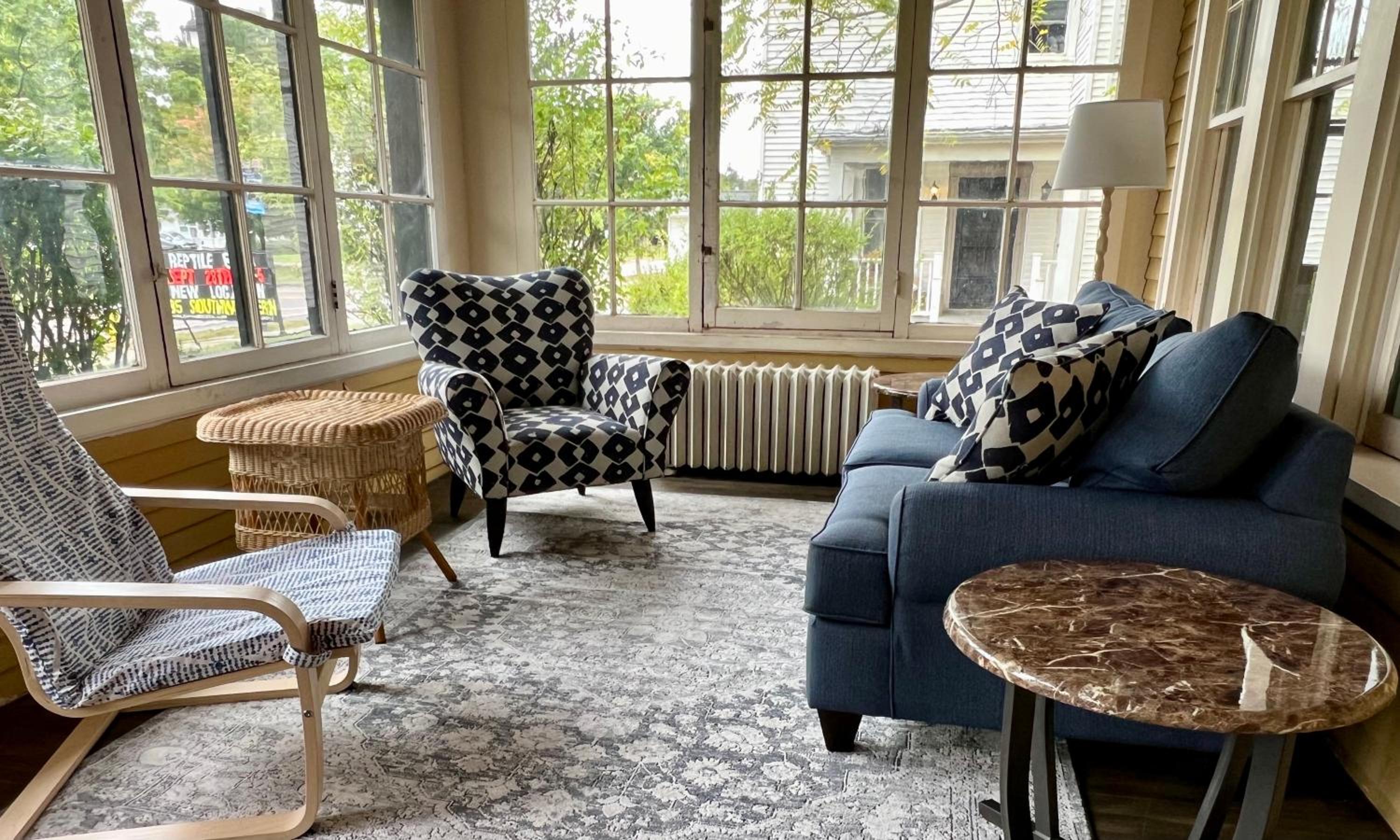 Historic Bulldog Bungalow view 4
