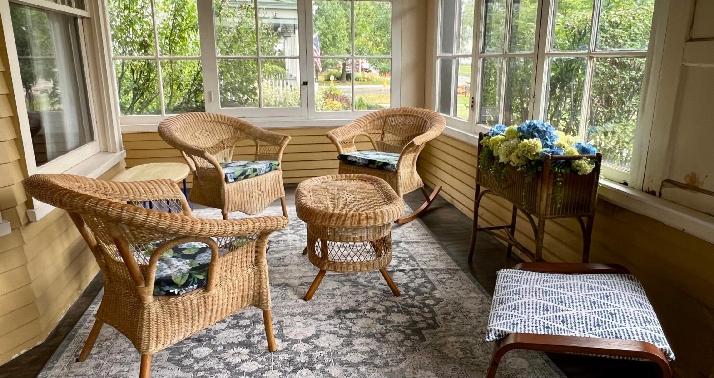 Historic Bulldog Bungalow view 3