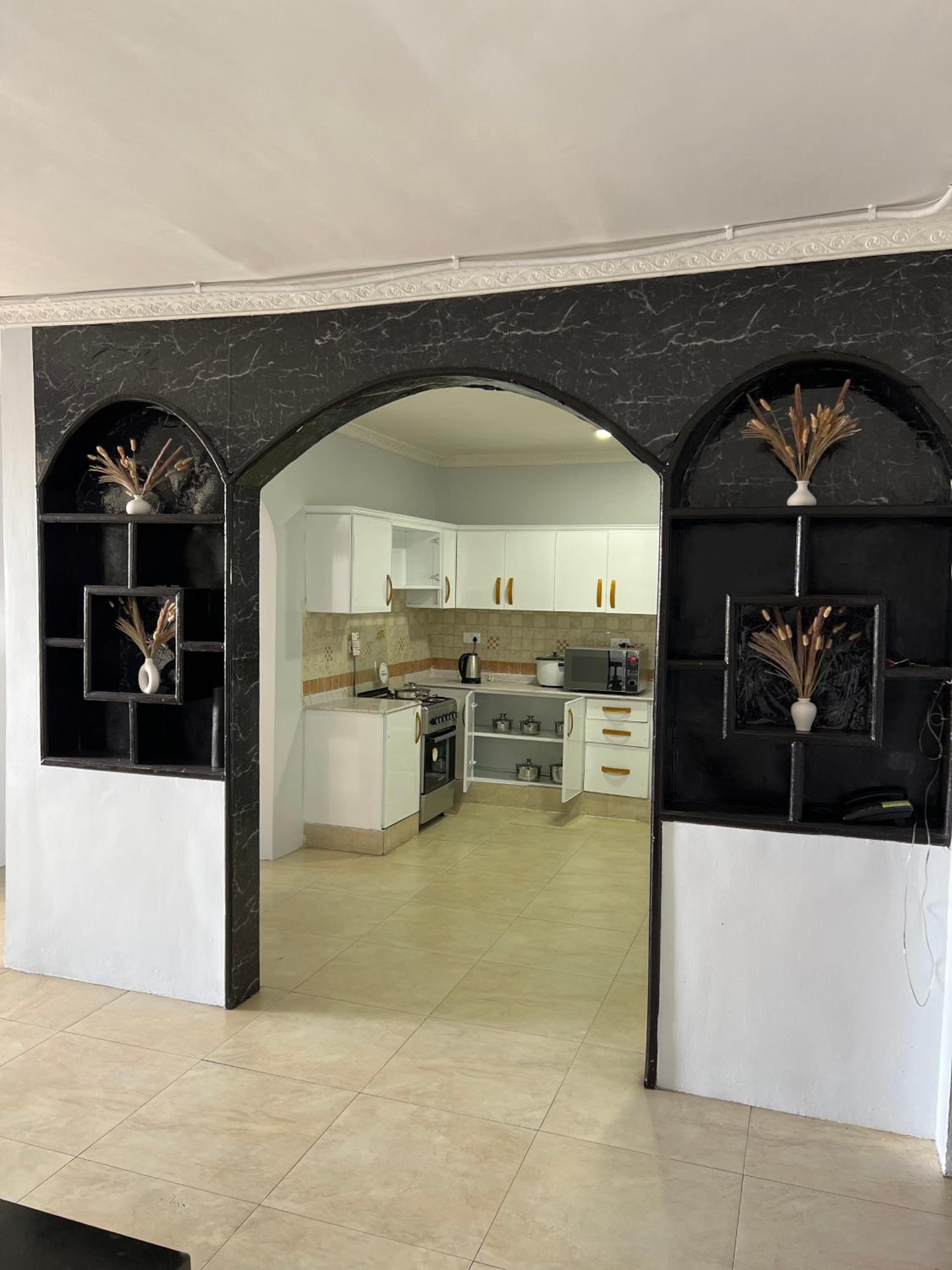 4BedRoom PentHouse Retreat In Central Business District with City Views view 3