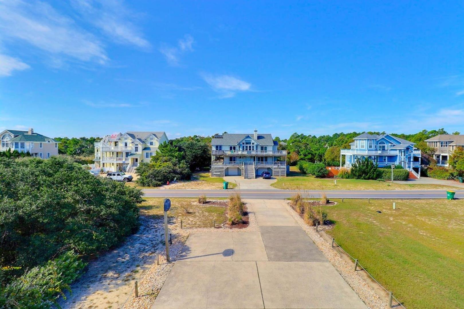 1305 Sea Biscuit 4 Min Walk to Beach