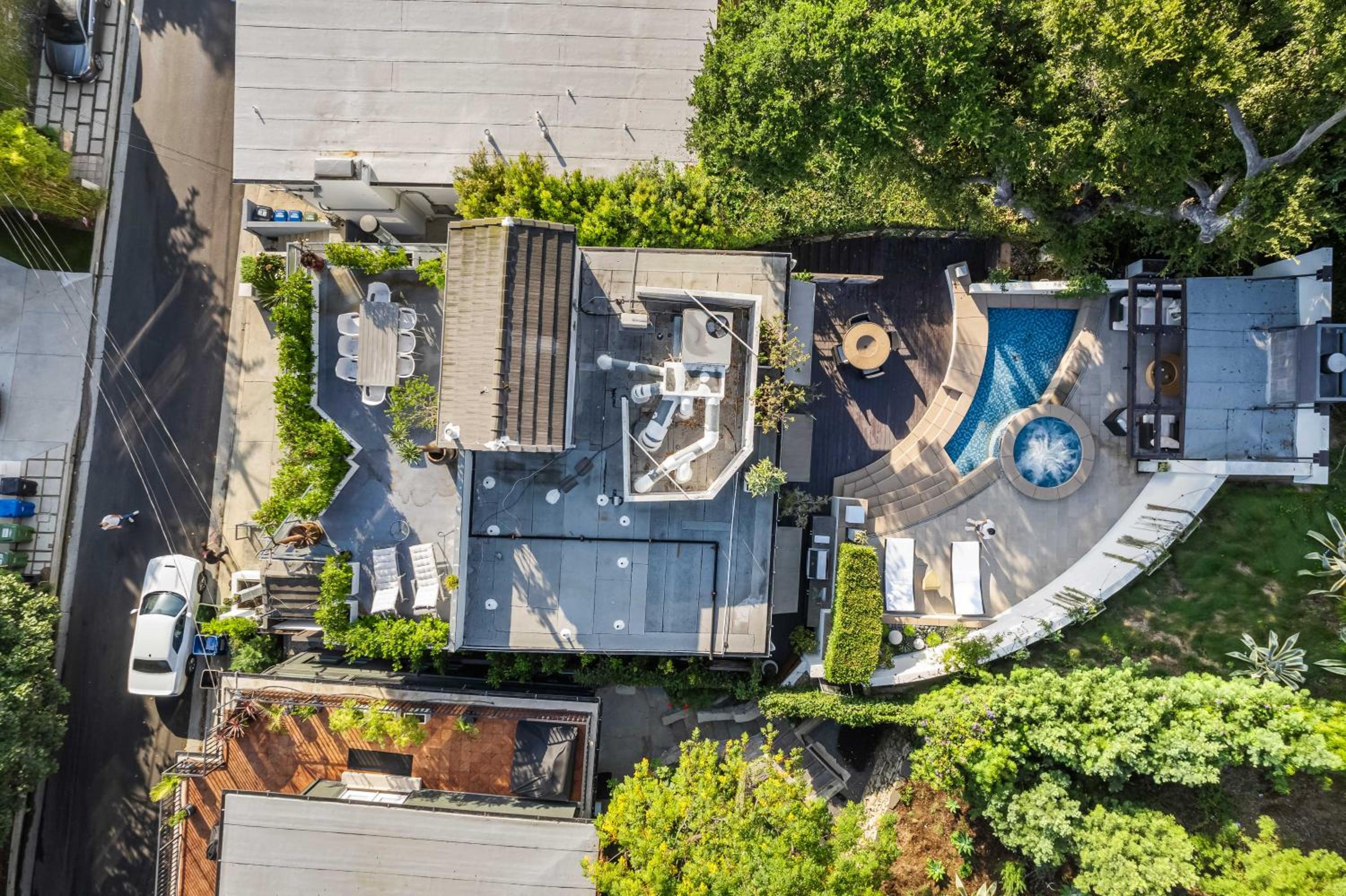 West Hollywood Hills Jacuzzi and Beautiful View