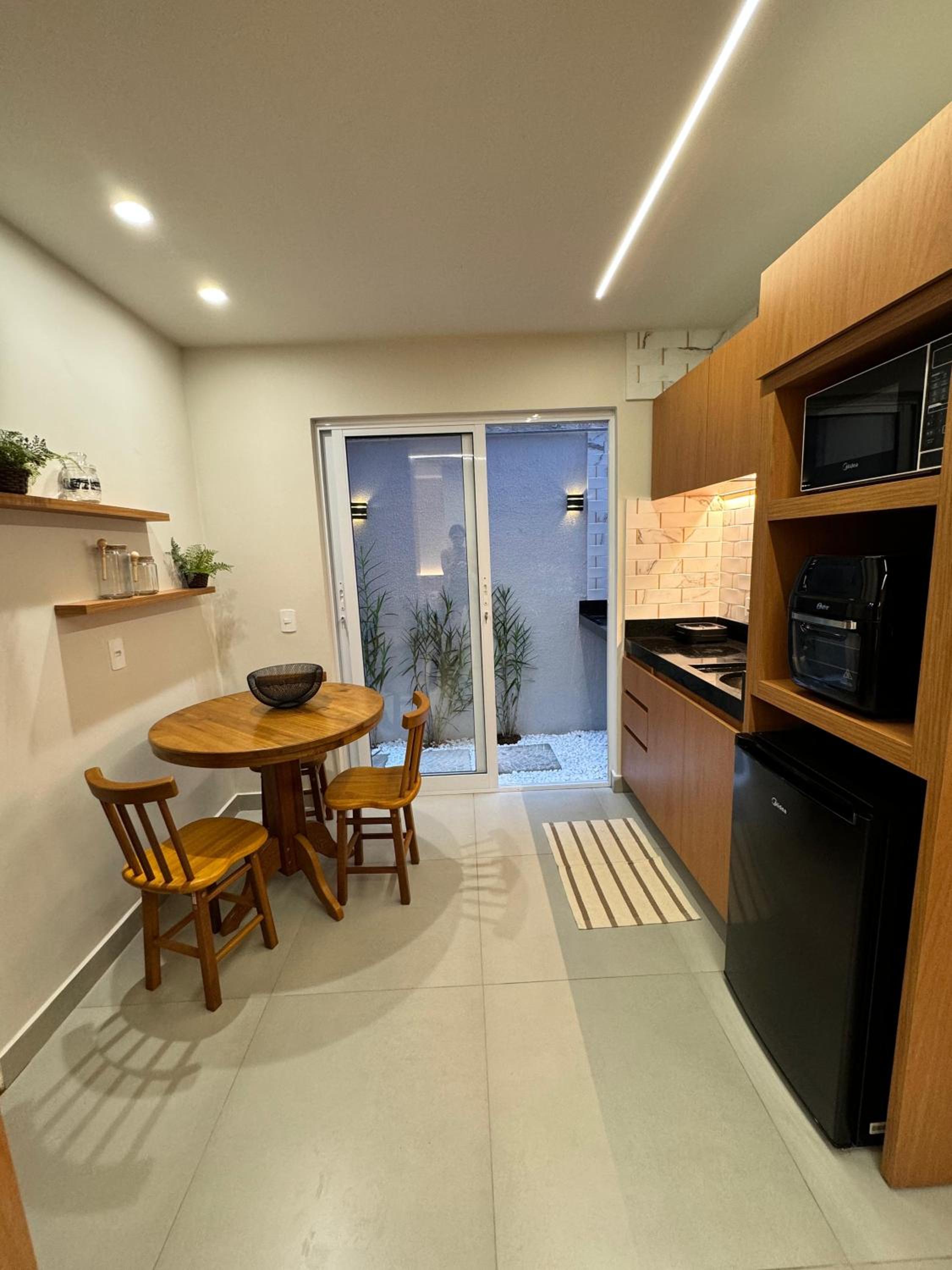 Flat Pé na Areia Iriri T03 - Conforto a 3 Min da Praia
