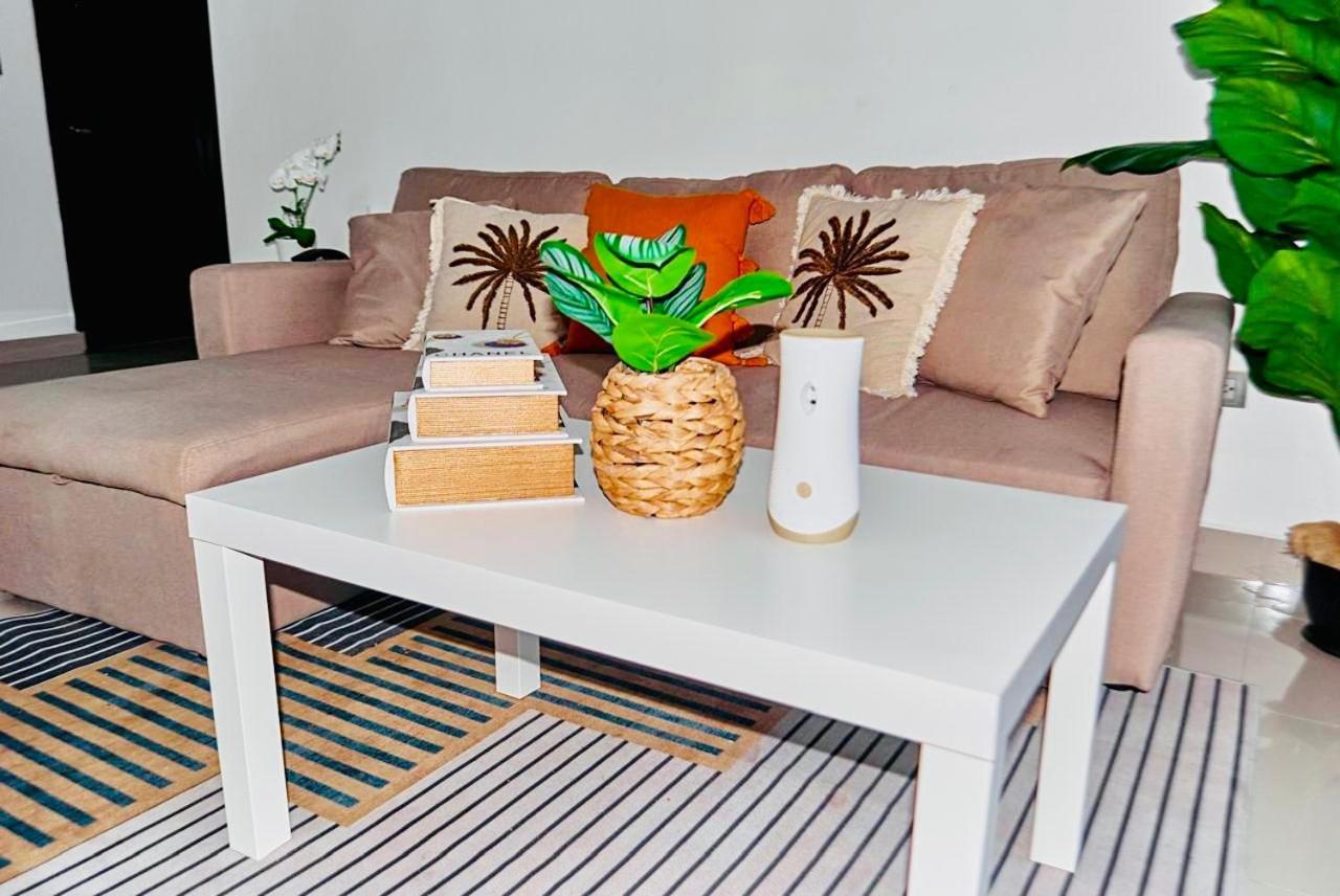 Serene Beach Apartment
