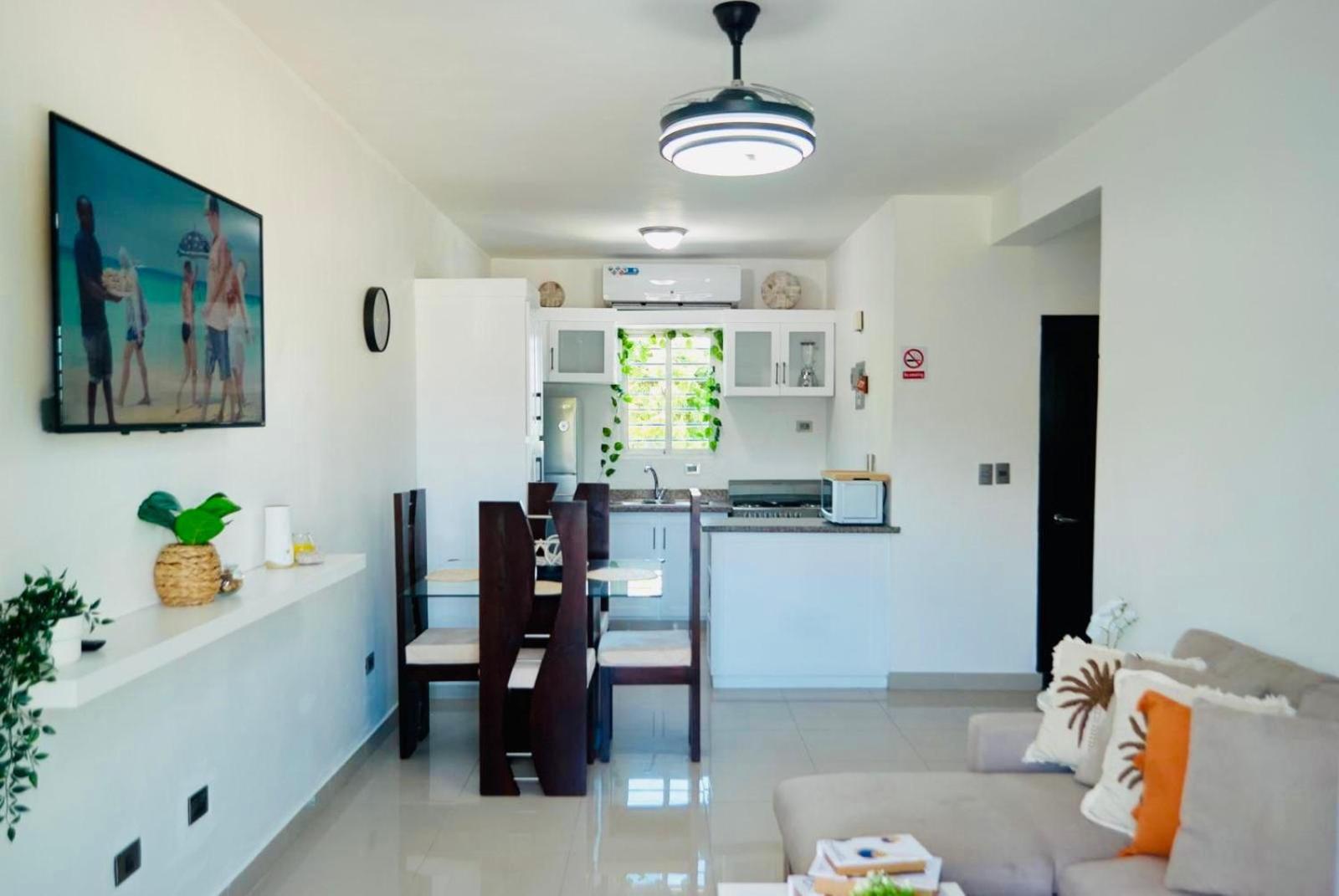 Serene Beach Apartment