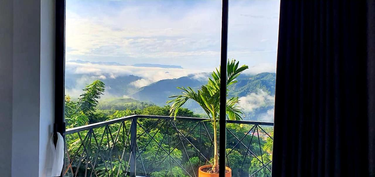 HOUSE HOTEL Terra Loma
