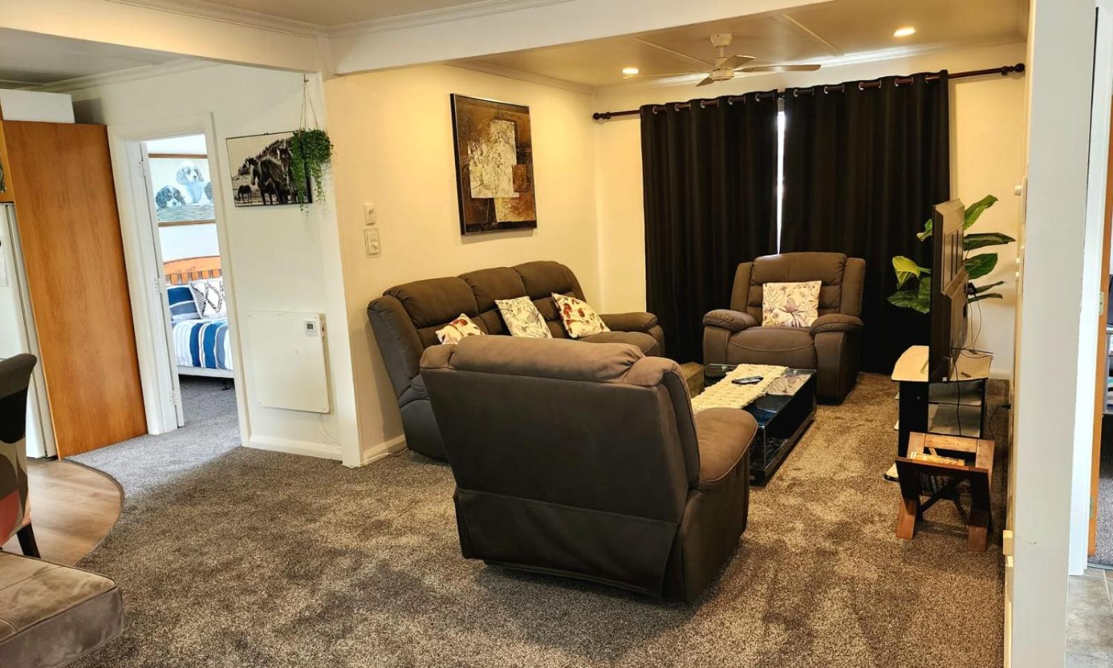Ahuriri Escape - Home Away Home, Entire Bungalow