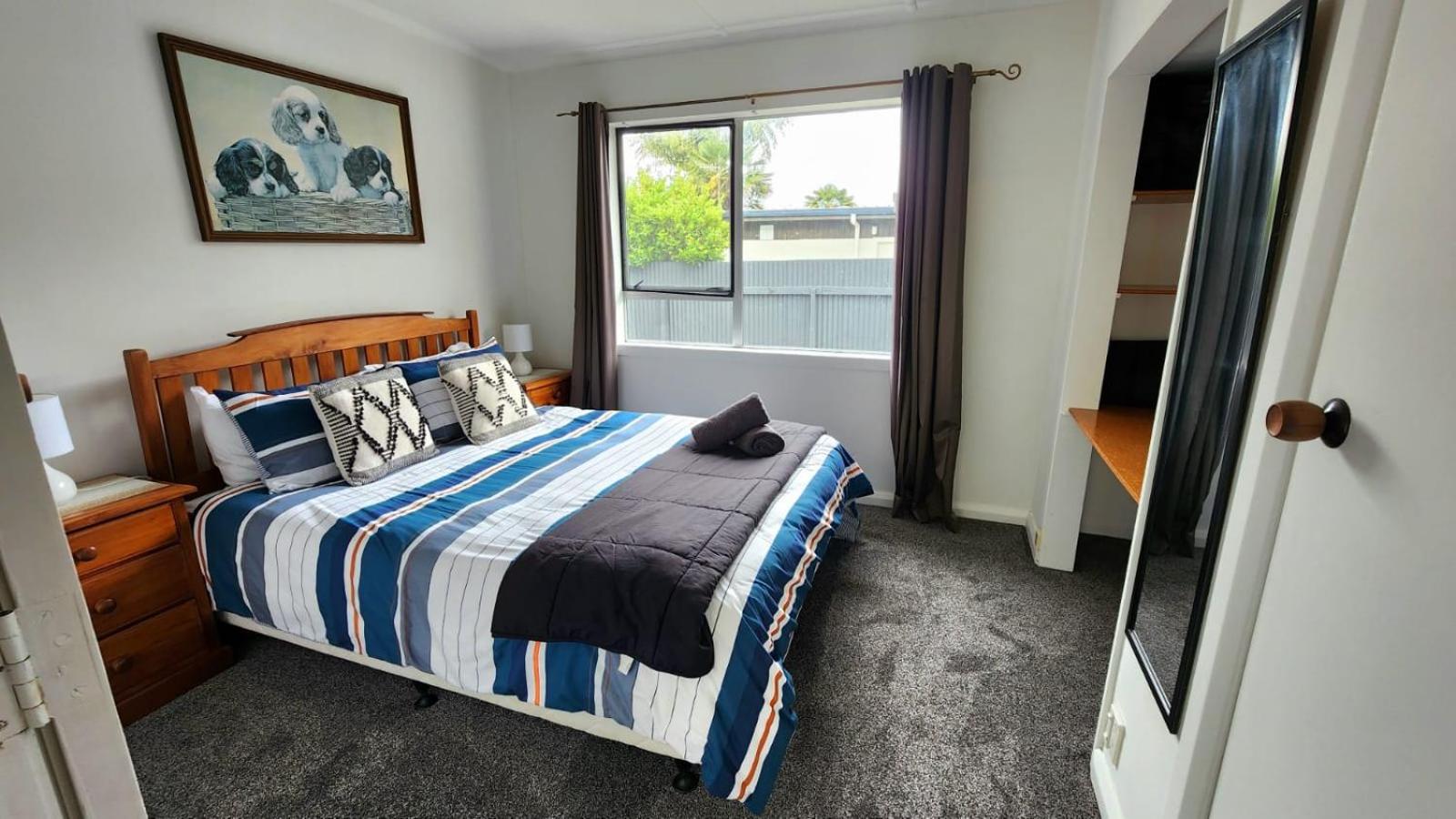 Ahuriri Escape - Home Away Home - Entire Bungalow — photo 14
