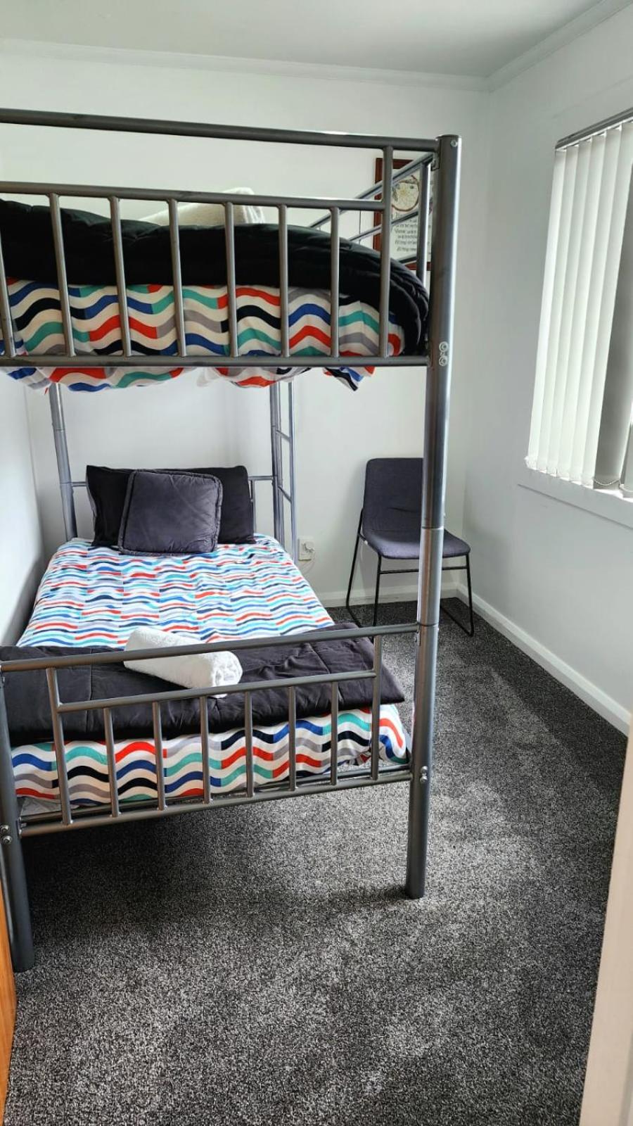 Ahuriri Escape - Home Away Home - Entire Bungalow — photo 15