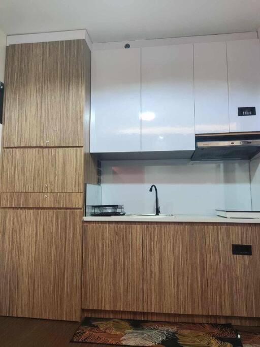 Near Manila Airport COZY HOTEL STYLE Condo With Pool 7A view 3