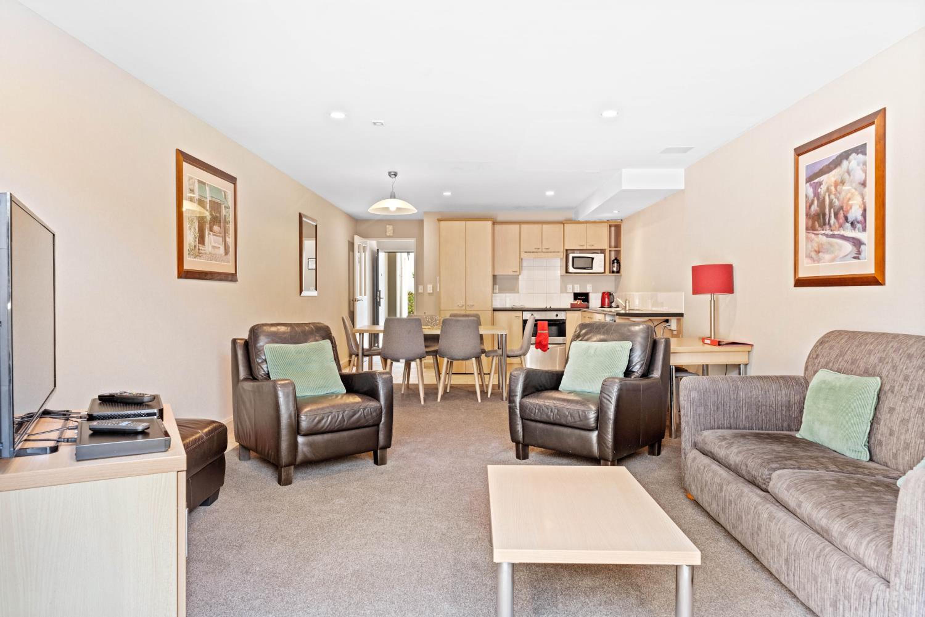 Terrific Escape - Lake Taupo Holiday Home view 5