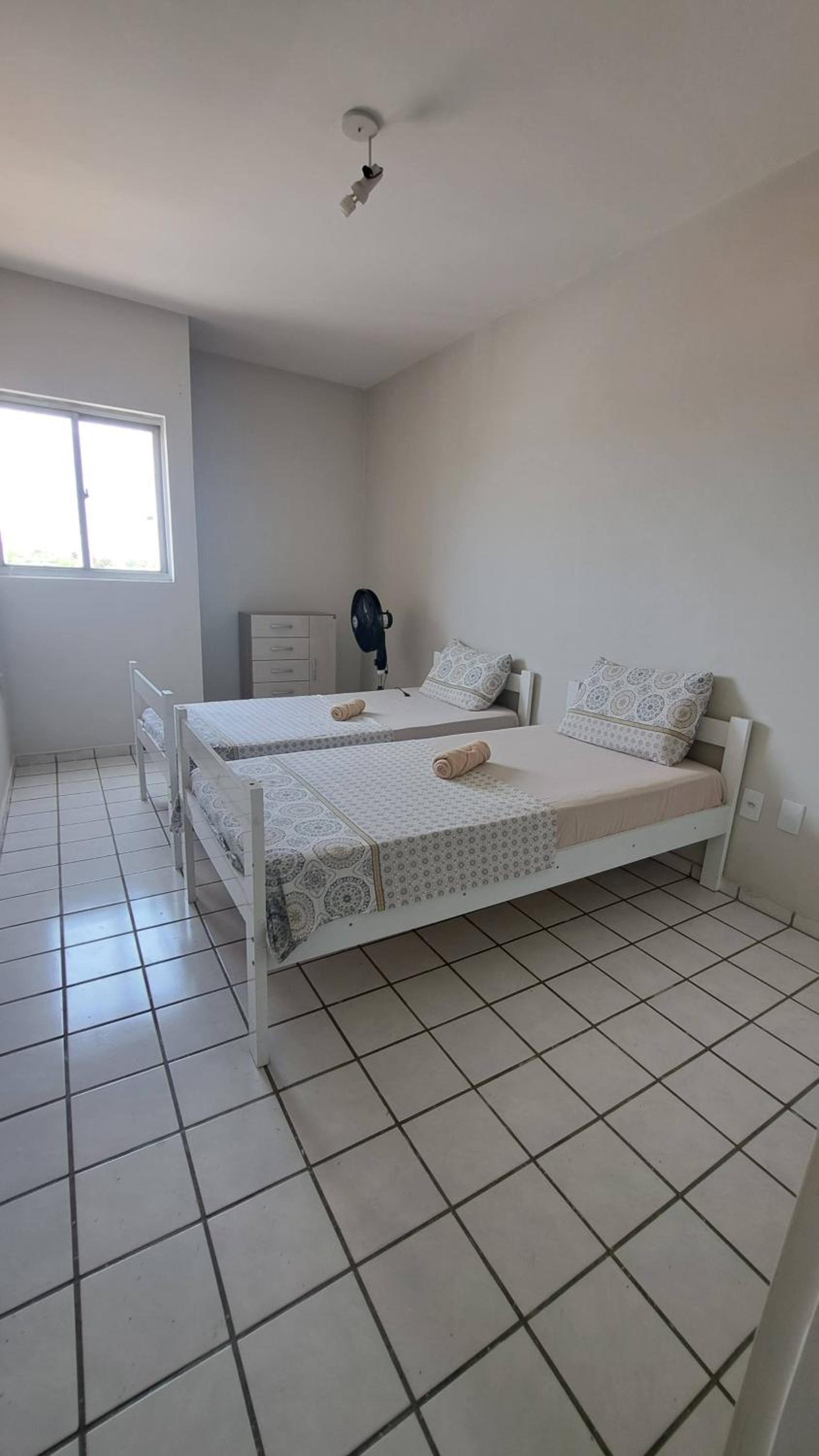 Apartamento amplo, perto de tudo