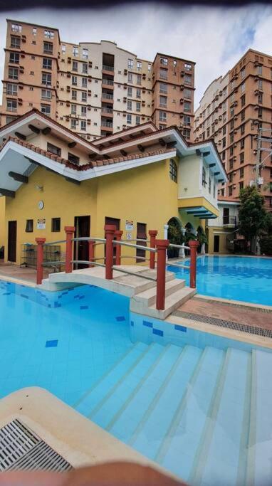 Near Manila Airport COZY 01 Bedroom Condo - 10K view 4