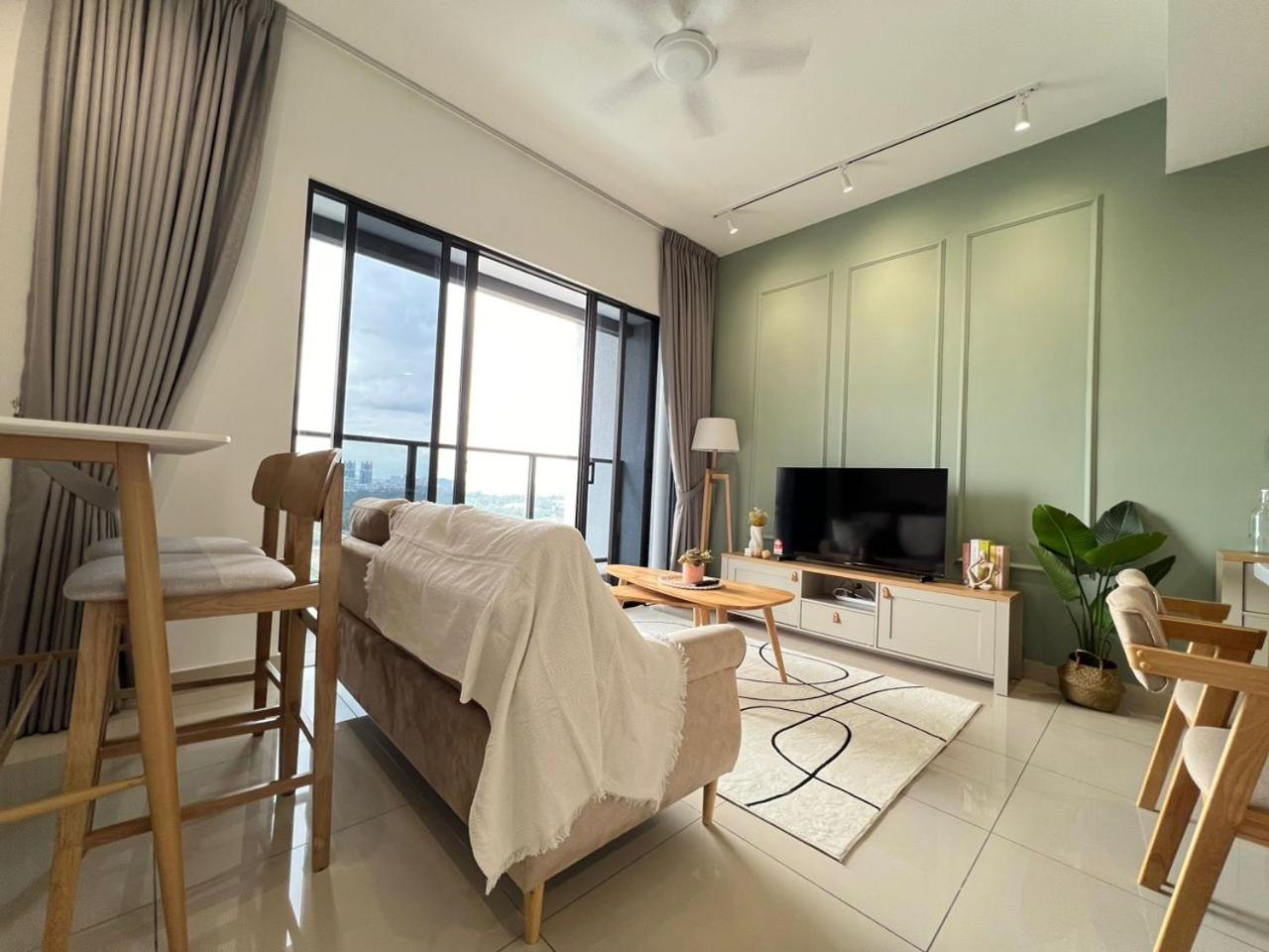 KLCity & KLCC View Modern Style 2R2B - 6 pax