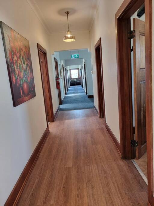 Your Own Pub near Yarrawonga - Sleeps 26