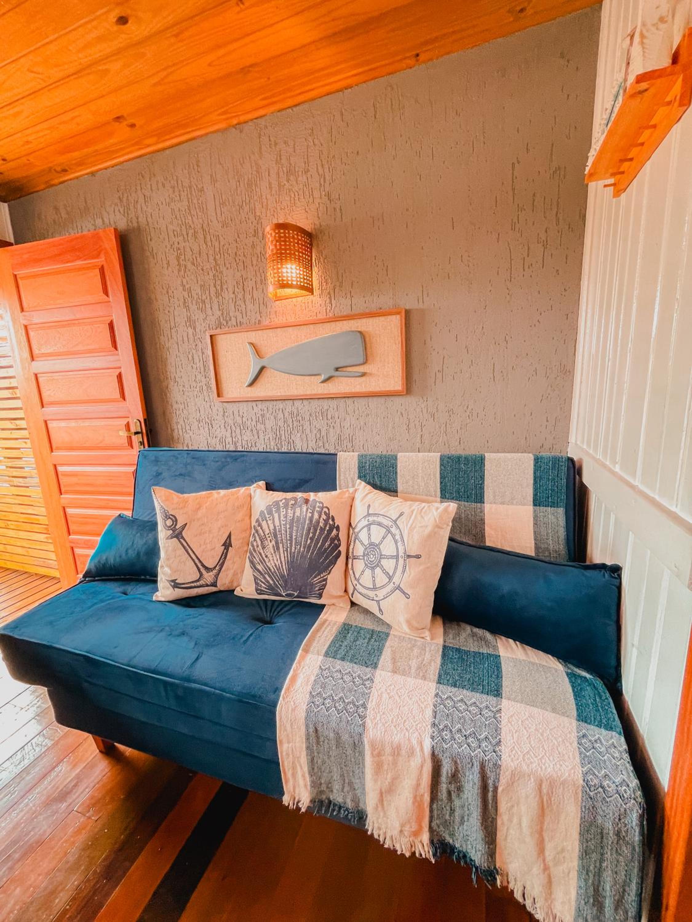 Shangri La Casas e Studios