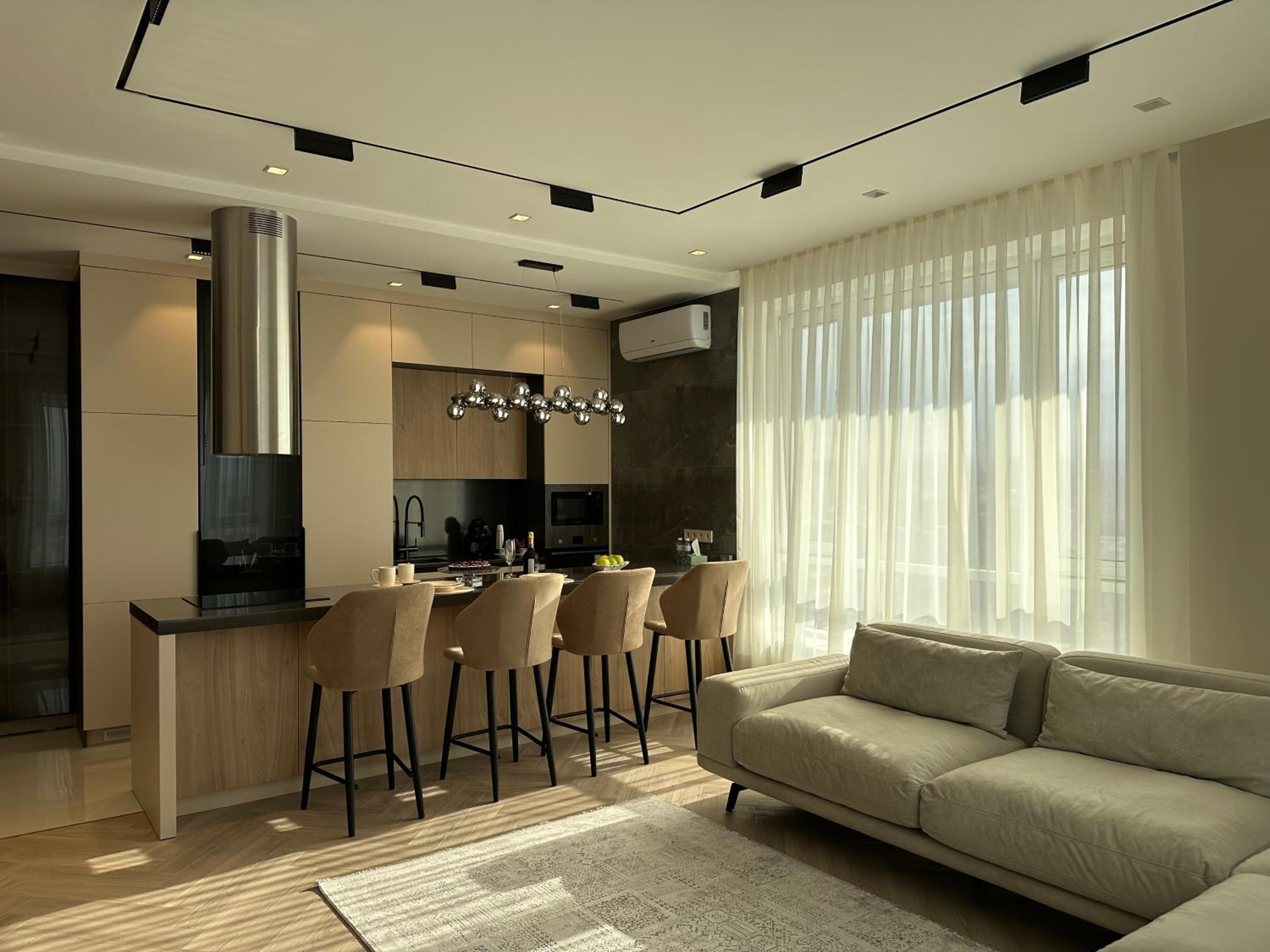 Metropole lux apartment view 4