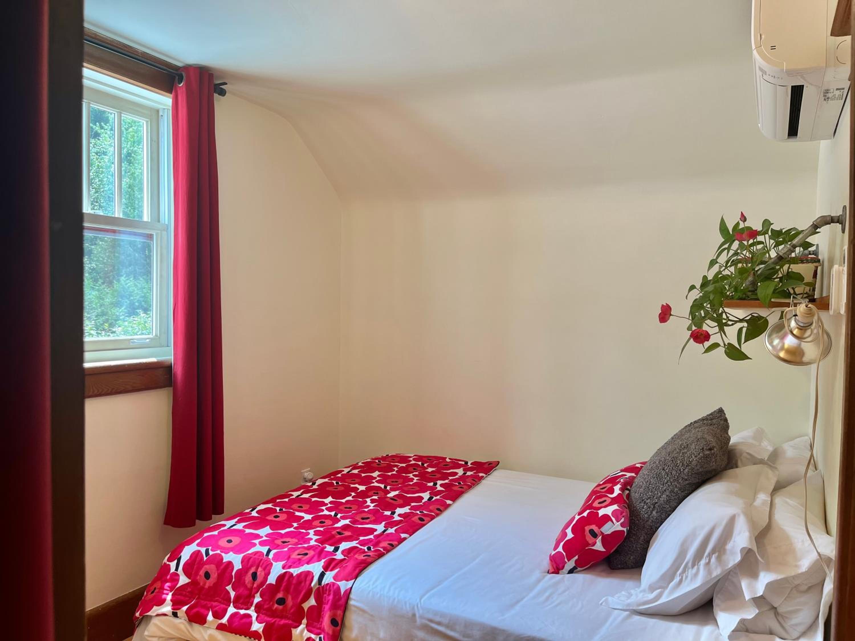 Retro-chic retreat in the heart of Wakefield
