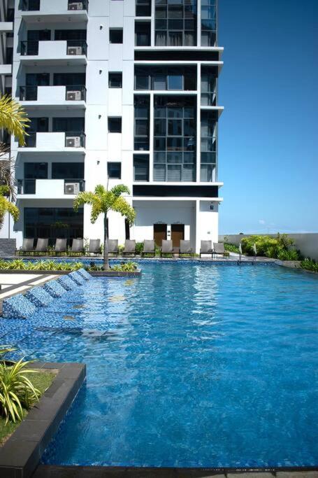 Cozy Condo with beach access Lapu-Lapu Mactan