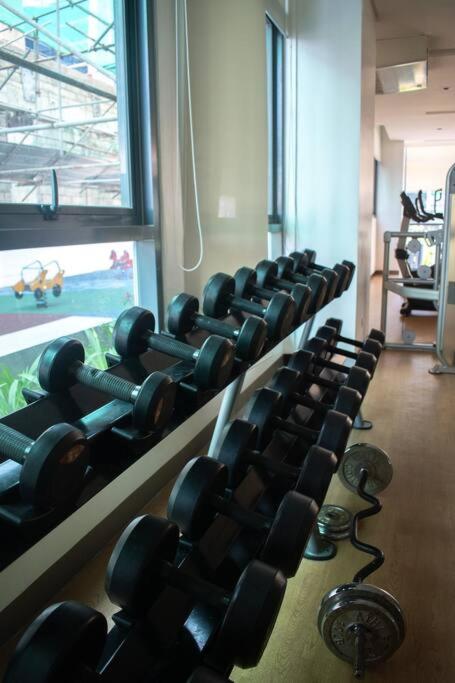 Cozy Condo with beach access Lapu-Lapu Mactan