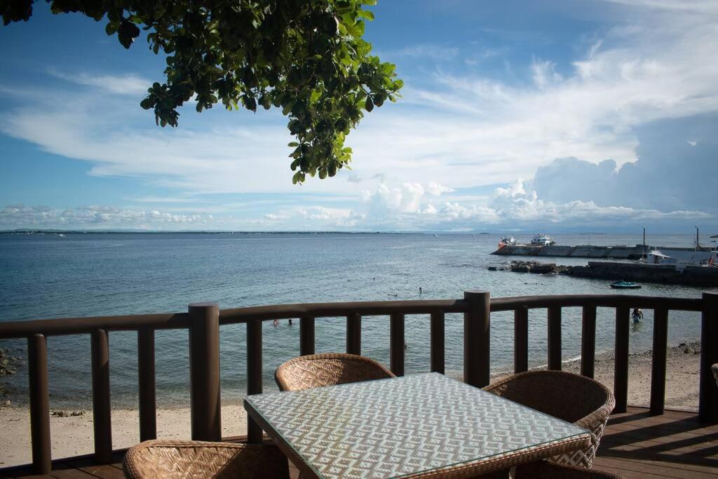 Cozy Condo with beach access Lapu-Lapu Mactan