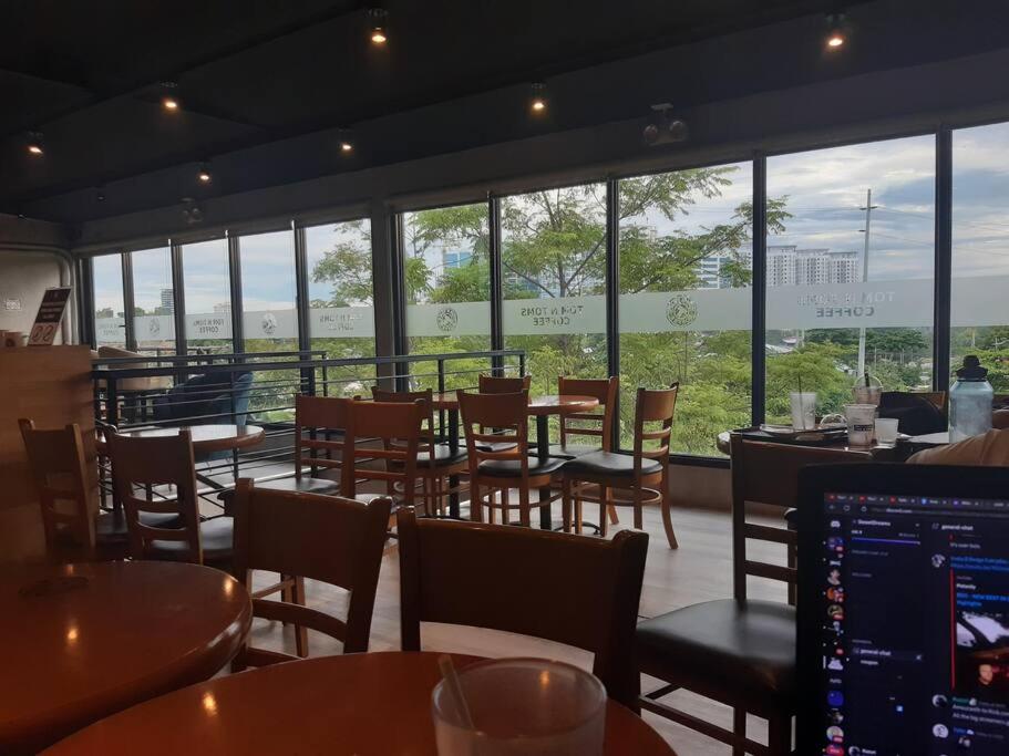 Cozy Condo with beach access Lapu-Lapu Mactan