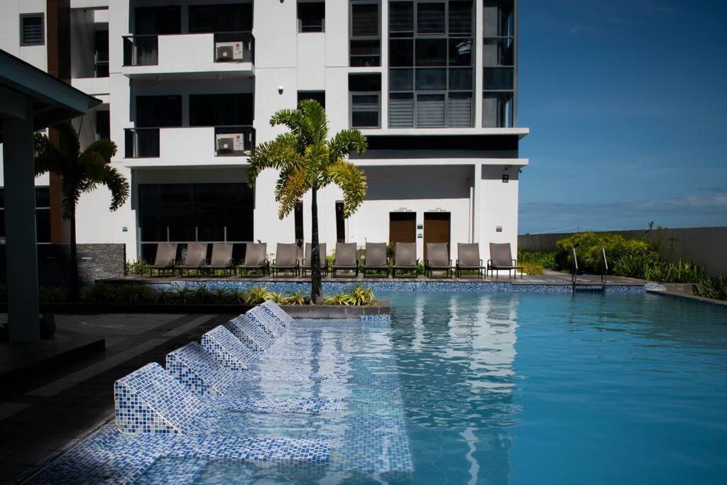 Cozy Condo with beach access Lapu-Lapu Mactan