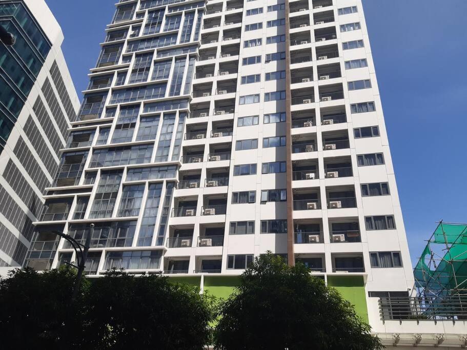 Cozy Condo with beach access Lapu-Lapu Mactan