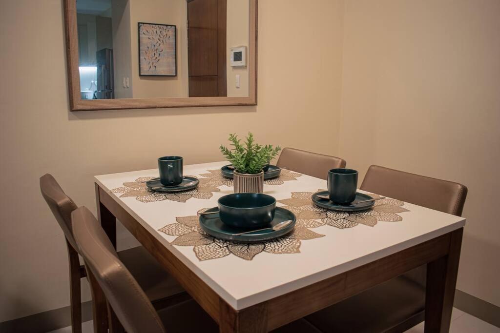 Cozy Condo with beach access Lapu-Lapu Mactan