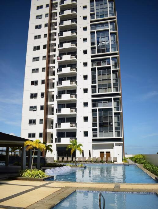 Cozy Condo with beach access Lapu-Lapu Mactan