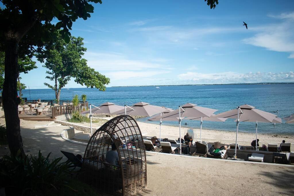 Cozy Condo with beach access Lapu-Lapu Mactan