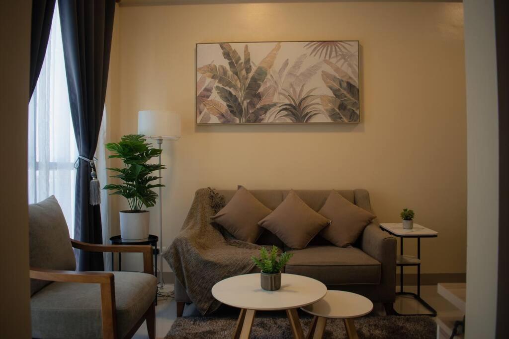 Cozy Condo with beach access Lapu-Lapu Mactan