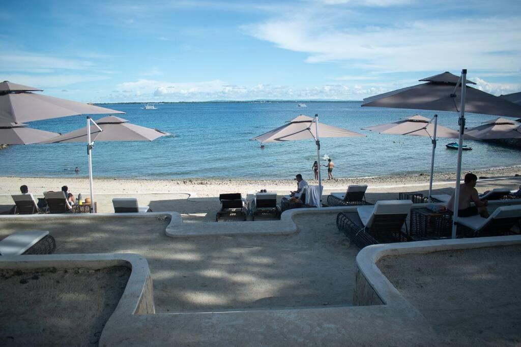 Cozy Condo with beach access Lapu-Lapu Mactan