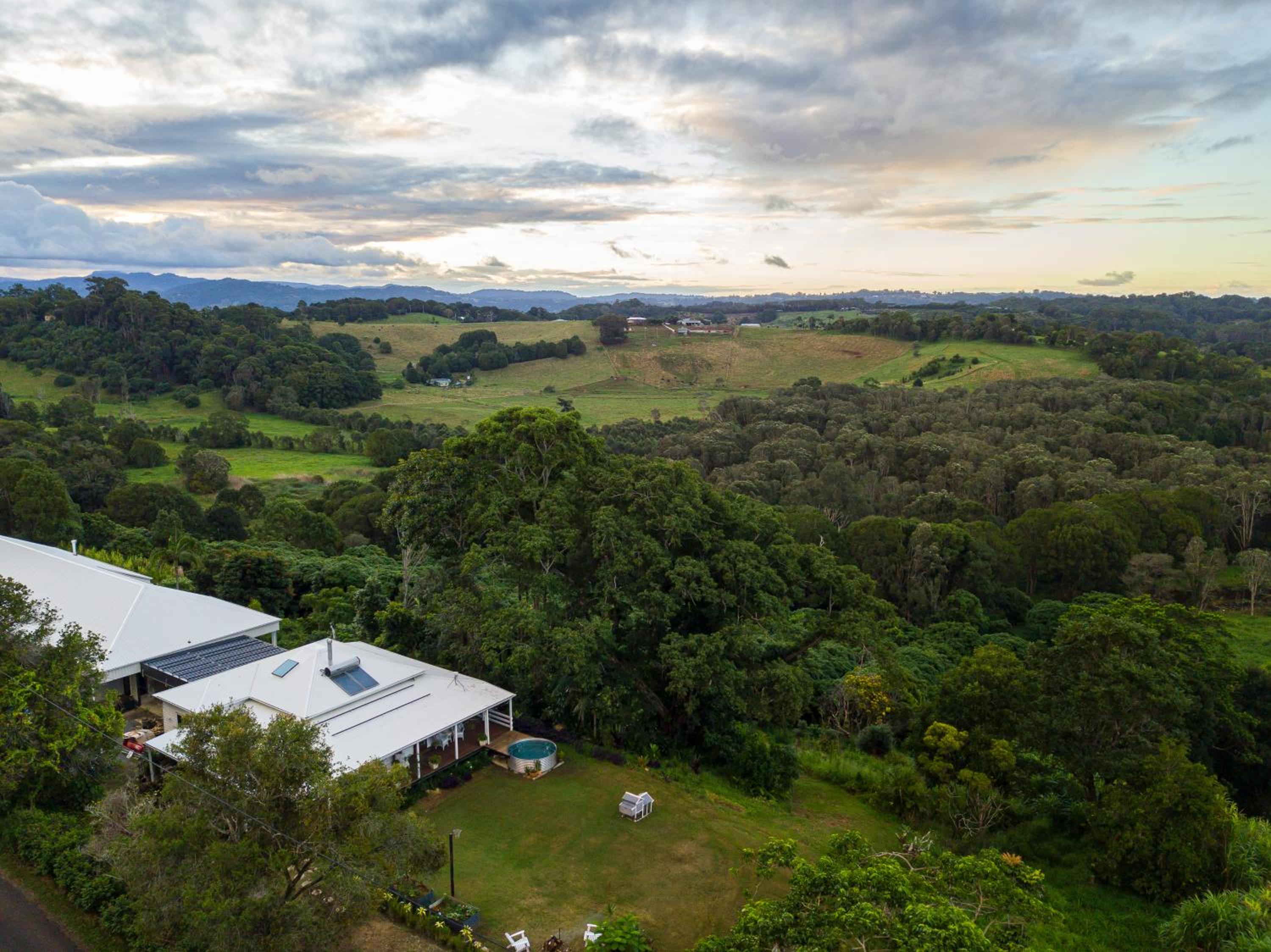 Barefoot & Boots Farmhouse Kingscliff Hinterland