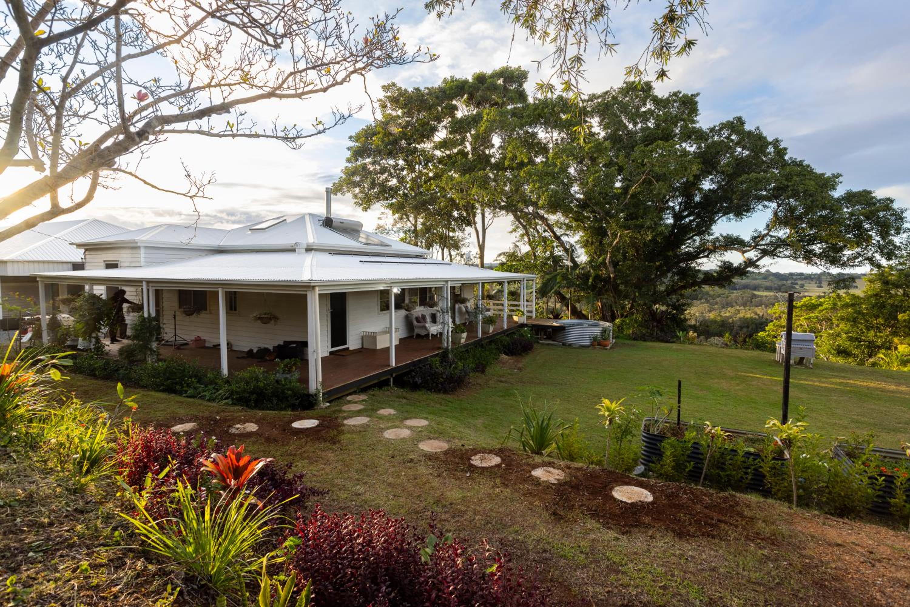 Barefoot & Boots Farmhouse Kingscliff Hinterland