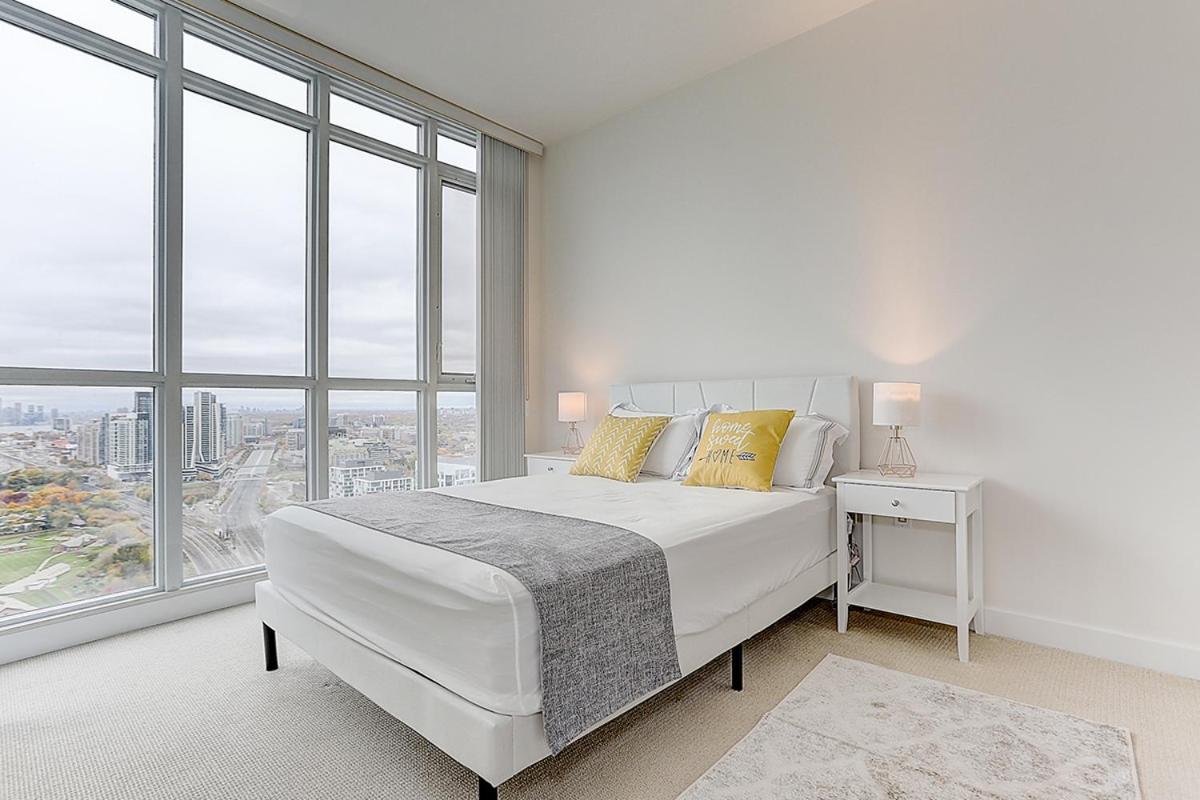 Large 2 bedrooms besides CN tower