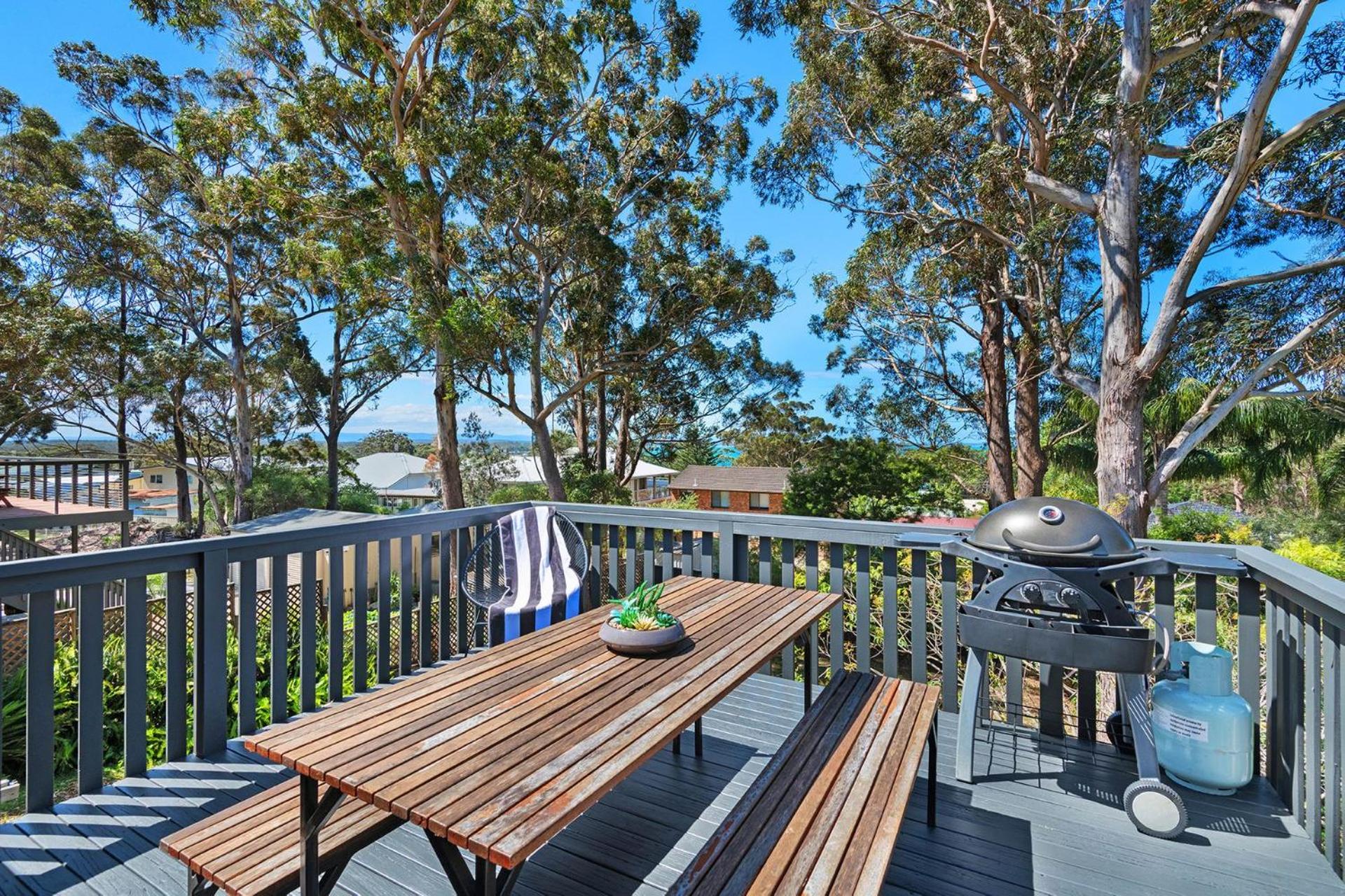 Palm House Vincentia Walk 2 Beach Linen & WiFi
