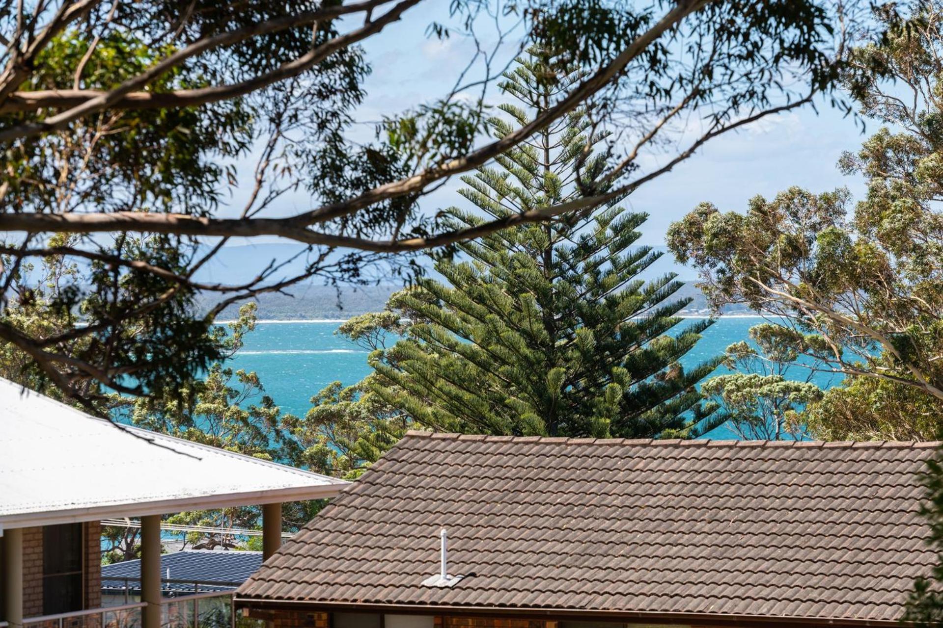 Palm House Vincentia Walk 2 Beach Linen & WiFi