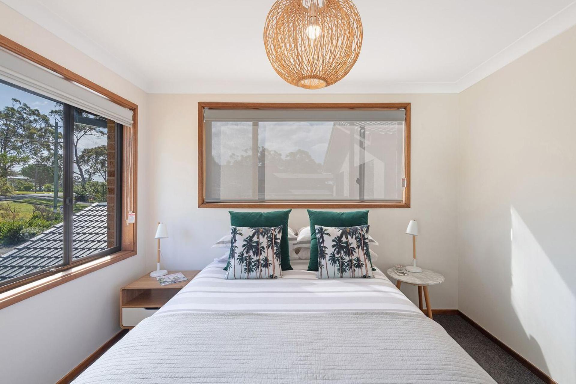 Palm House Vincentia Walk 2 Beach Linen & WiFi