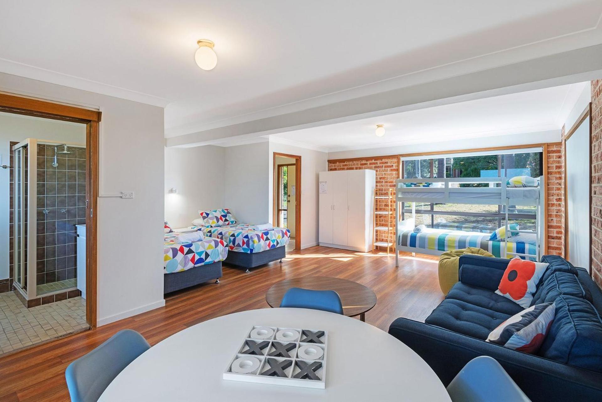 Palm House Vincentia Walk 2 Beach Linen & WiFi