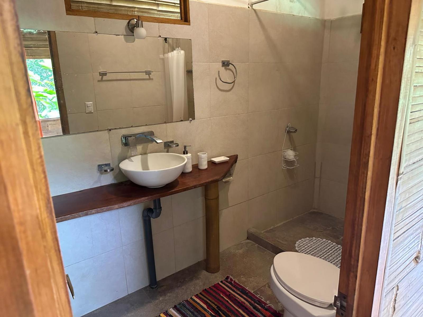 Bamboo Jungle Room 3 nights minimum stay