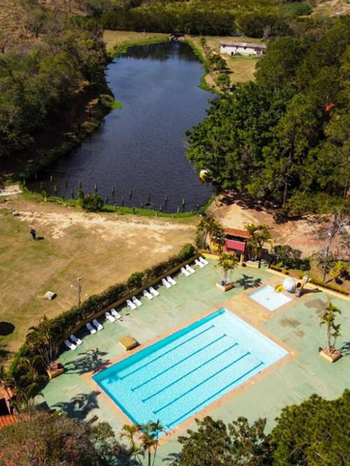 Chalé Veraneio-Itú-SP Vista para o lago Camping Carrion