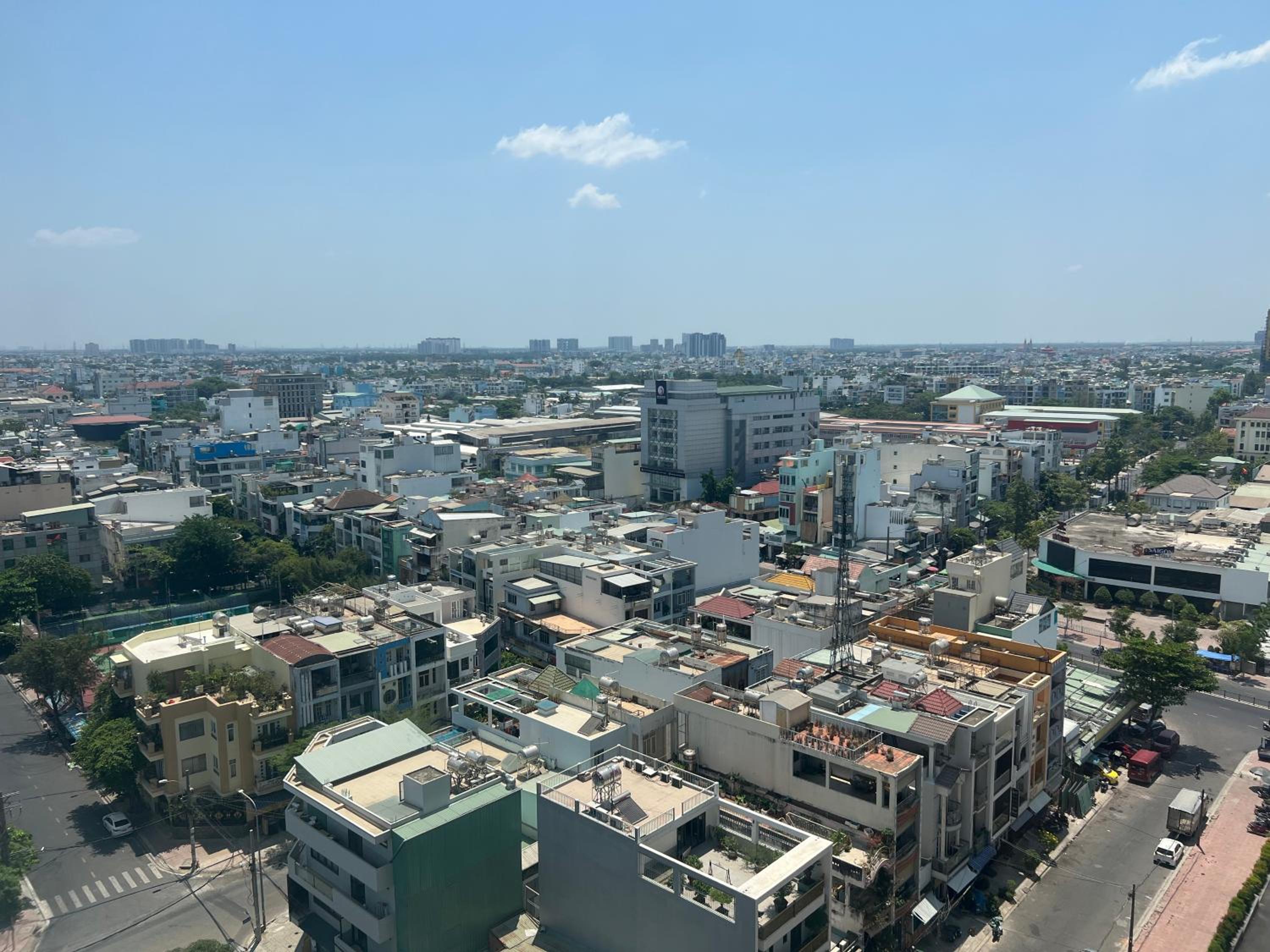 THE WESTERN CAPITAL 3 Bedrooms