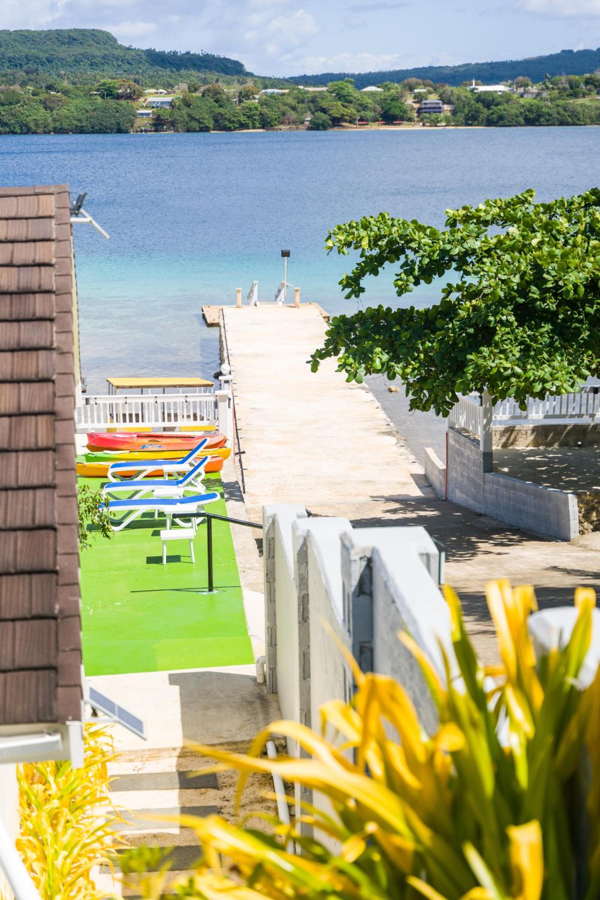 Wolfgramm Beachfront Motel view 4