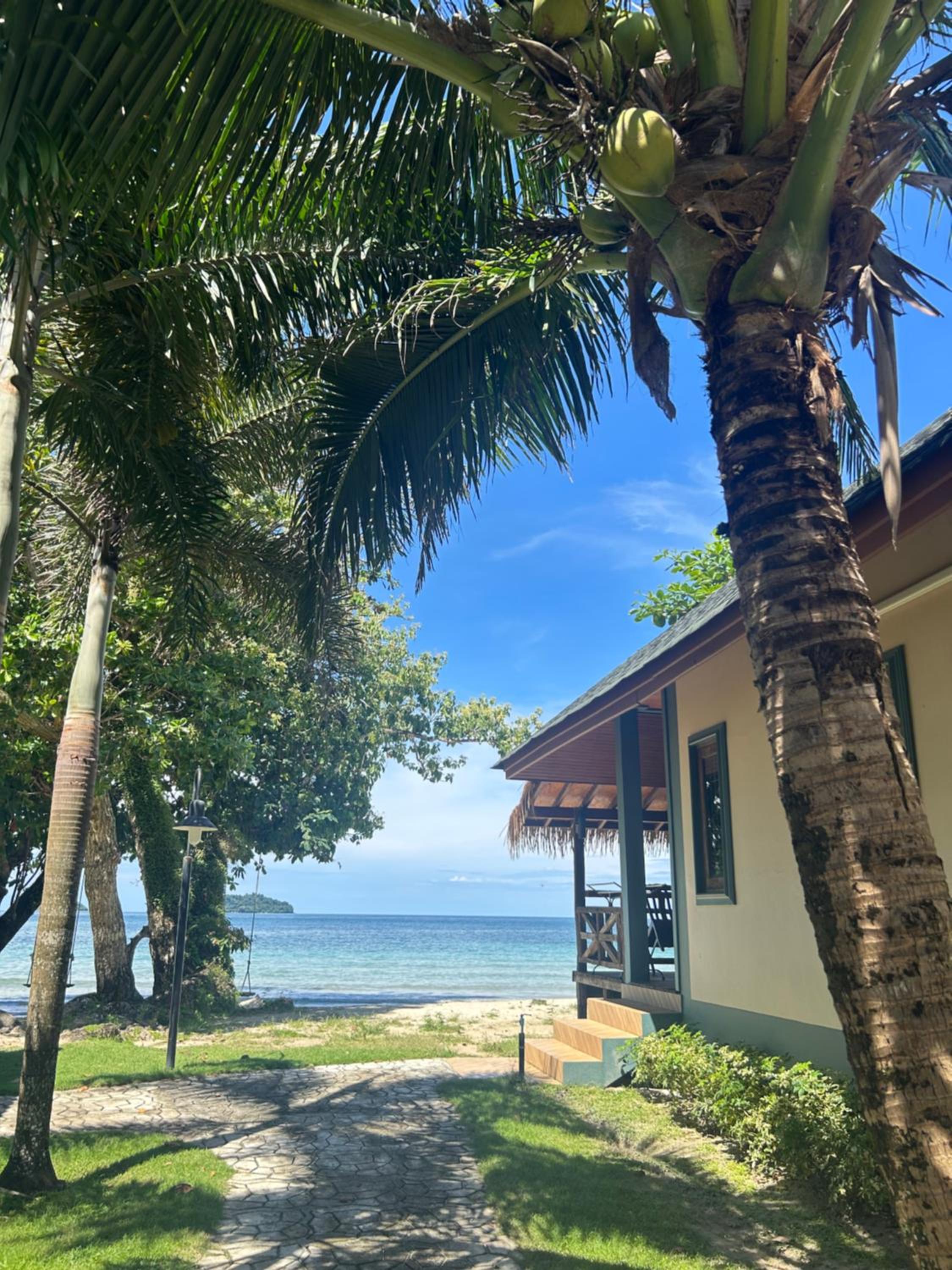 Hotel Kai Bae Beach Resort Koh Chang - Image 1