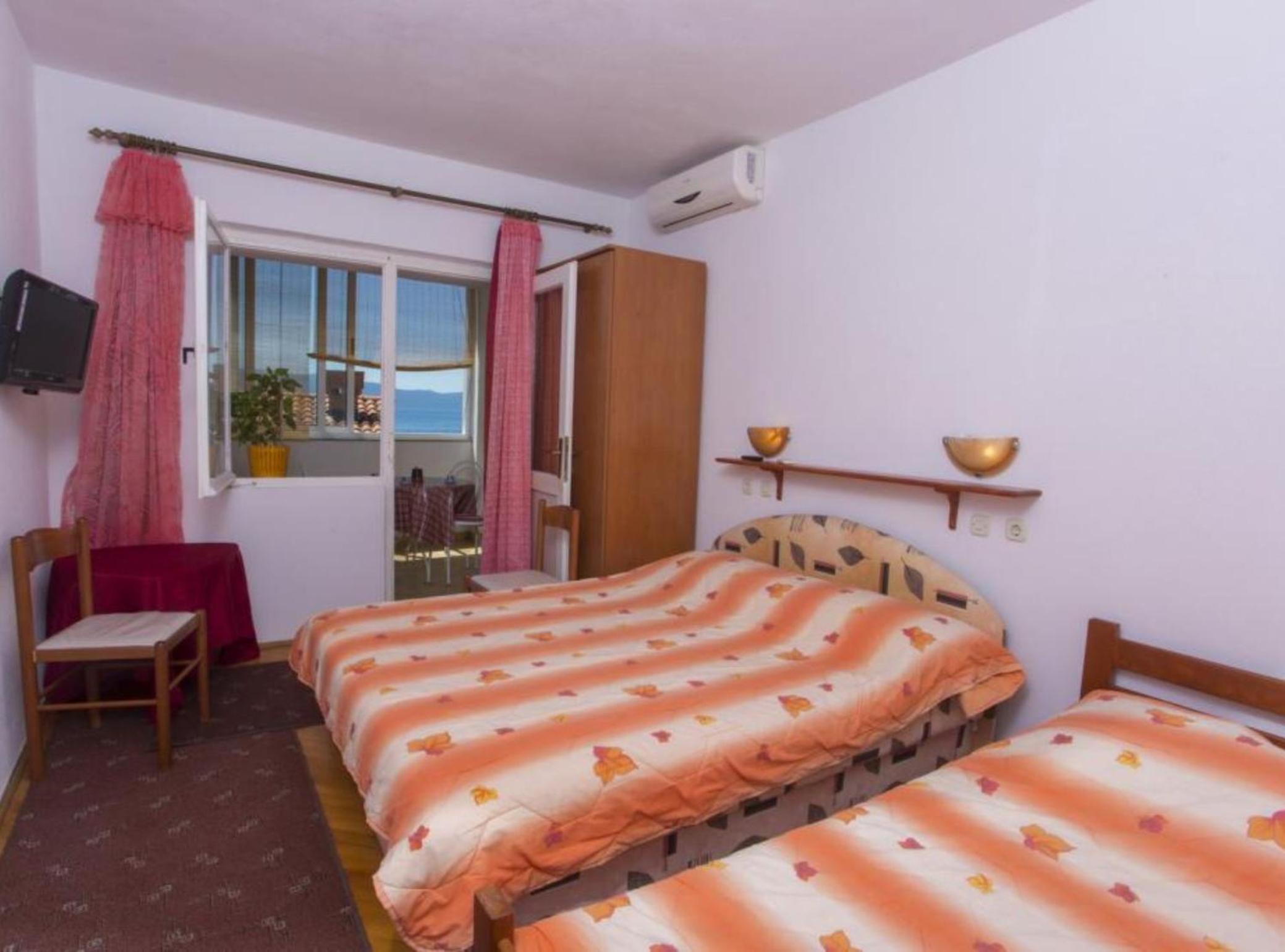 Beachfront Apartments Andrijević
